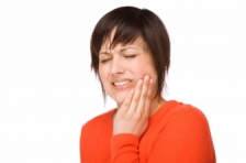 Почему болит вылеченный зуб